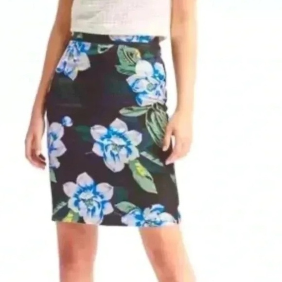Banana Republic Dresses & Skirts - Banana Republic Tropical Resort Black Blue Watercolor Floral Pencil Skirt Size 8